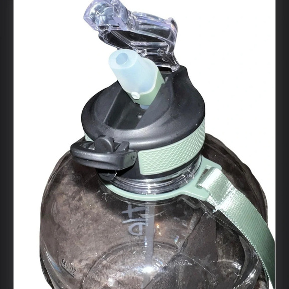 NWT Gallon Water Bottle Motivational with Straw&Big Handle - Picture 3 of 10